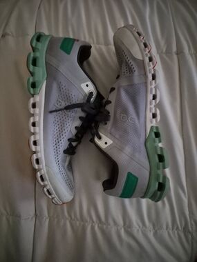 On Running WomensLight Gray and Mint Green Cloudflow Sneakers